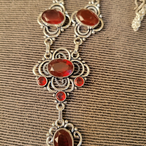 Elegant Silver and Red Gemstone Necklace - Picture 3 of 4